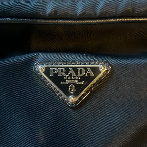 Prada Authentic Laptop Bag/Black, durable - Picture 7 of 11